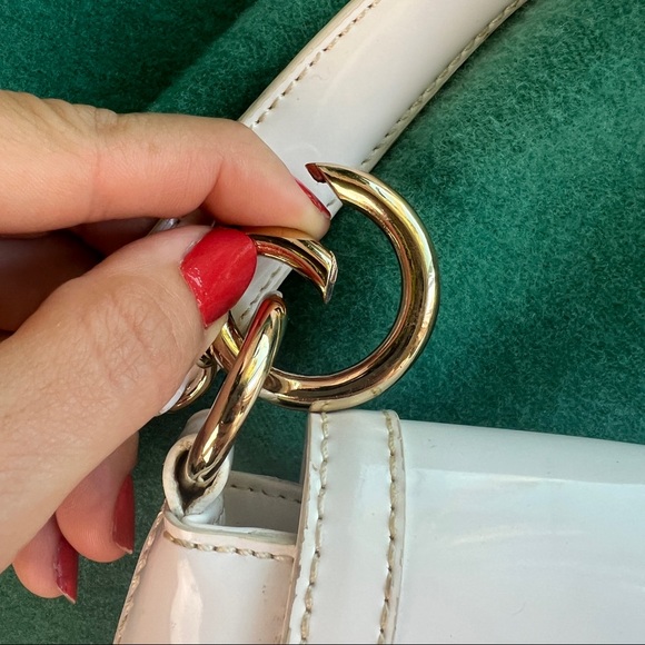 NWT Y2K White Patent Buckled Baguette Bag - Picture 6 of 11